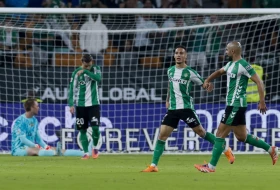 Betis sve rešio za poluvreme!