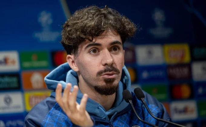 EPA/CHRISTOPHE PETIT TESSON