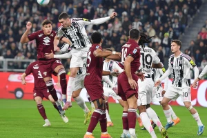 Ne pomaže ni Spaleti, bledom Juventusu samo bod u "Derbiju Dela Mole"!