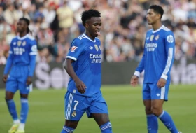 "Klan" sa Vinisijusom na čelu ne reaguje na Alonsove zahteve - Brazilac rekao "NE" dok je on trener?!