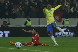 Užasne vesti za Brazil i šansa za Nejmara - Estevao propušta Mundijal?