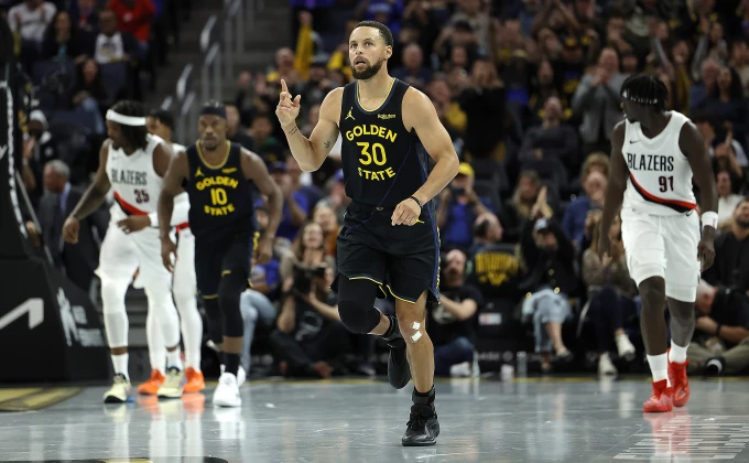 EPA/JOHN G. MABANGLO