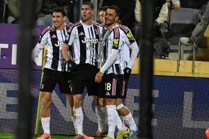 Kostić u sjajnoj formi, ali pričaće se o Vlahoviću - Fiorentina izdržala nalete Juventusa!