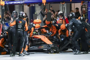 Šok i neverica u Meklarenu, Noris i Pjastri diskvalifikovani, Ferstapen još bliži novoj tituli!