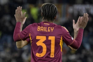 Ljuti su u Romi, raskidaju sa dvojicom!