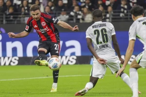 Ajntraht u nadoknadi sprečio iznenađenje