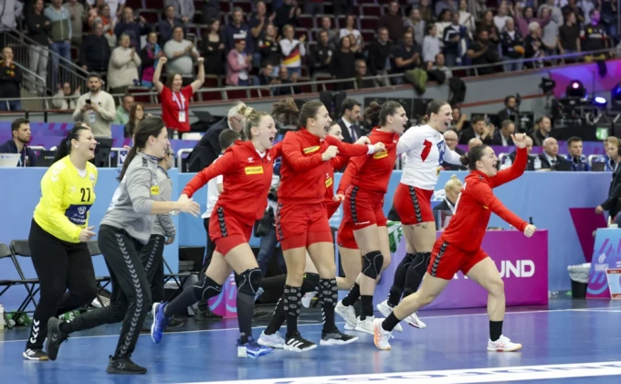 EPA/CHRISTOPHER NEUNDORF