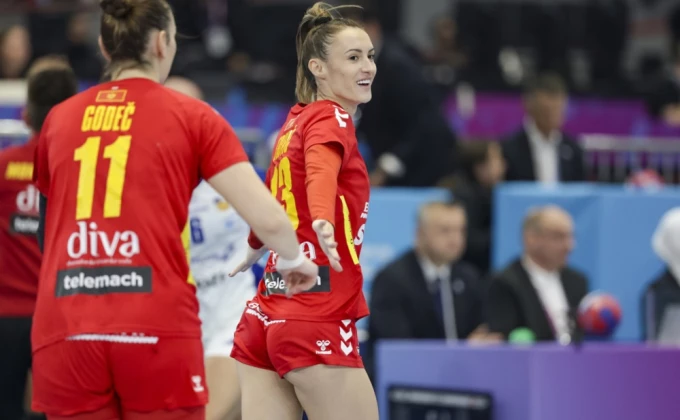 EPA/CHRISTOPHER NEUNDORF