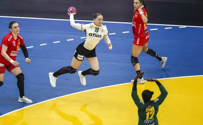 EPA/CHRISTOPHER NEUNDORF