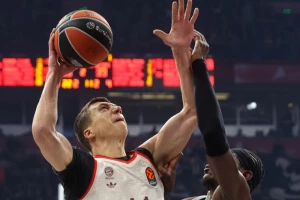 Bajernovih 11:0 za preokret u finišu i novi trijumf