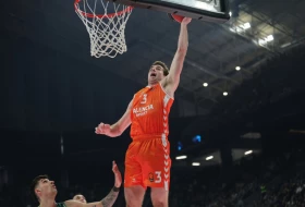 Počeo Kup kralja, Valensija prvi polufinalista