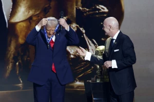 Ništa bez politike, Tramp bi da ugura Italiju na Mundijal?