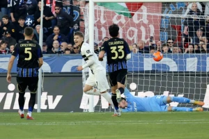 Slavlje "mlekadžija" u Toskani, Piza umesto golova "dočekala" glupost Enzole