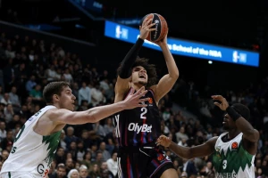 Žalgirisov vojnik Tubelis razoružao Pariz, Real vraćao u život Baskoniju i pobedio