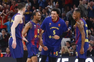 Paskval u MVP Panteru video Navara, a Satoranski božansku crtu