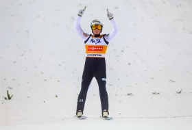 Nezaustavljivi Domen Prevc!