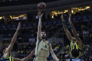 Panter nije svemoguć - Boldvin "ohladio" Barselonu! PAO preokretom osvojio Kaunas