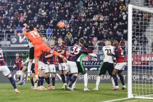 Večna je klasa Nemanje Matića, Sasuolu bod u Bolonji!