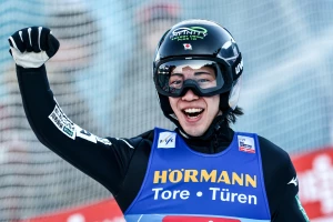 Nikaido kao nekad Kobajaši, Domen Prevc sve bliži Zlatnom orlu!