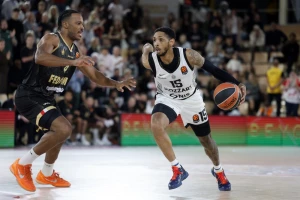 Kameron Pejn sve lošije šutira, ali ima recept za Barsu