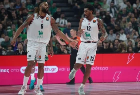 Bruks u strašnoj formi čeka Zvezdu, Armani "preživeo" napuljsku golgotu