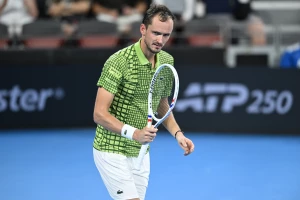 Brizbejn - Medvedev posle problema u u polufinalu, Kovačević stigao do završnice