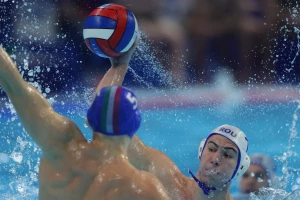 Italijani na dominantan način završili prvu fazu, Turci prošli dalje