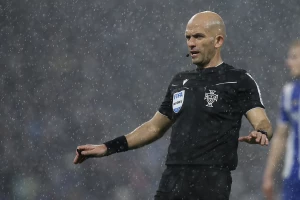 Španci pozvali sudiju iz komšiluka da deli pravcu protiv Srbije