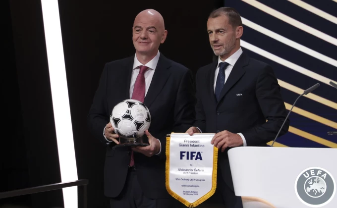 EPA/CHRISTOPHER NEUNDORF