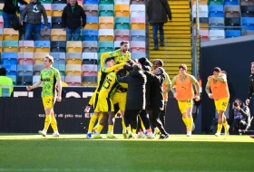 Blickrig Sasuola u Udinama, Pinamonti obožava "zebrete"