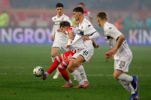 Derbi – Zvezda baca so na ranu?