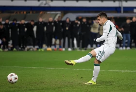 Čovek od leda Miloš Pantović, Srbi pogurali PAO do osmine finala Lige Evrope!