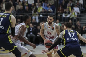 ''Kuva'' u Monaku, Majk Džejms nasrnuo na Okoba!