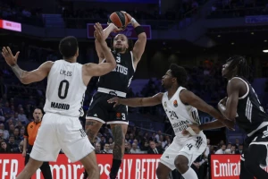 Edvards igrao šutersku simultanku, ''Smajli'' ga skakački pratio, ali nije vredelo - Real najbolji kada je bilo najvažnije!