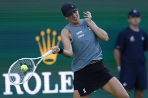 IV - Strašna Iga izgubila samo dva gema i otišla u četvrtfinale