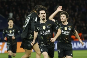 Evrogolovi na ''Parku prinčeva'', Čelsi ''potonuo'' u finišu!