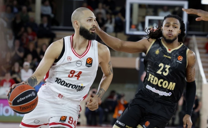 EPA/SEBASTIEN NOGIER