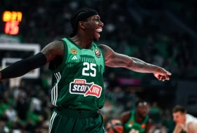 Nan ponizio Vezenkova: "Ima pomoć sudija, nije u životu video udvajanje"