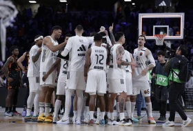 Efes na ispitu u Madridu, Realovih strašnih 16 od 17 kod kuće