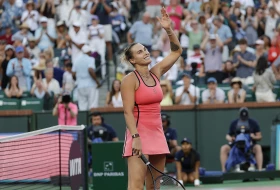 Na Sabalenkinoj ruci prsten, u Ribakinom oku suze, Arini pehar u Indijan Velsu