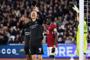 Ovakav Siti nije za šampiona, "građani" novim kiksom "prostrli crveni tepih" do titule Arsenalu