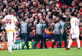 Nije dovoljno što su ispali - Lang mora na operaciju, Osimen slomio ruku