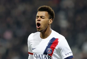 Parižanima nije stalo do plaketa i zahvalnica, videli smo i šta Dro može