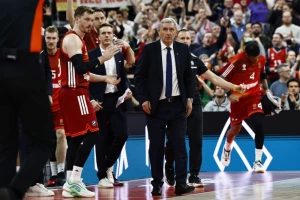 Hladnokrvni Džesap presudio Feneru, Bajern "zakuvao" borbu za vrh tabele