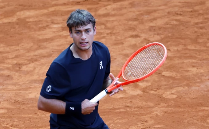 EPA/SEBASTIEN NOGIER