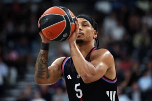 Debakl Makabija u Parizu, šou Robinsona u evroligaškom oproštaju od navijača