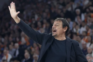 Ataman se naplaćao kazni i sada poručuje košarkaškom svetu: "Gledajte svaki posed"