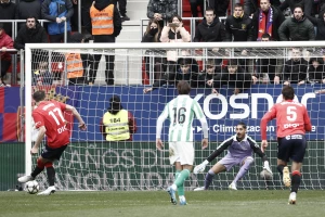 Rekorder Budimir ne staje, Betisu samo bod u borbi za Ligu šampiona