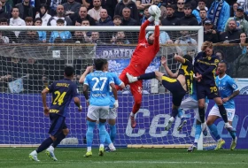 Dva gola u Vanjinoj mreži, Milan za petama Napoliju