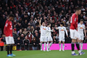 Ovo se ne viđa svaki dan - Lisandro čupao Kalverta za kosu, pobeda sezone za Lids i to na "Old trafordu"!